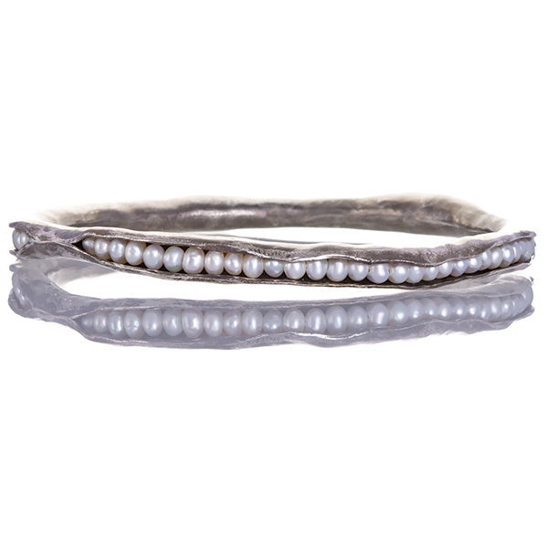 Pearl pod bangle