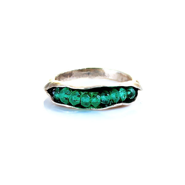 Green onyx pod ring