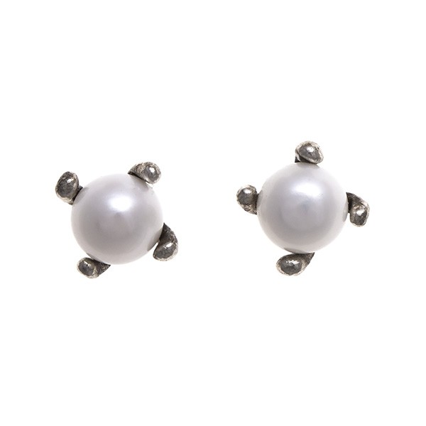Pearl post earrings