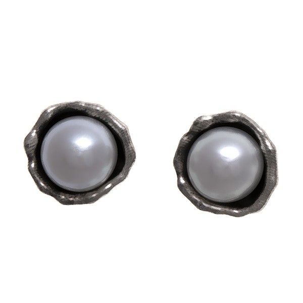 Gray pearl post earrings