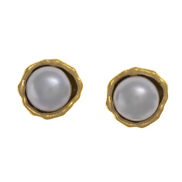 Gray pearl post earrings