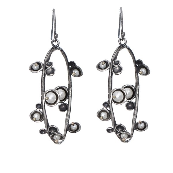 Pearl and oxidized sterling silver earrings